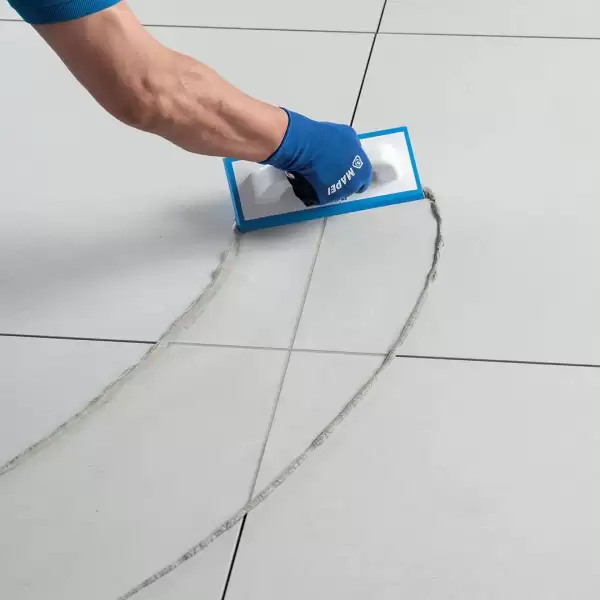 MAPEI Ultracolor Plus - Image 2